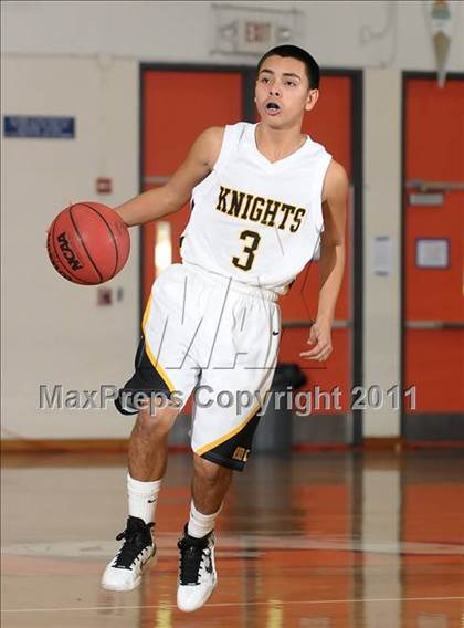 Thumbnail 1 in St. Mary's vs. Rio Linda (Hoops 4 the Human Fund) photogallery.