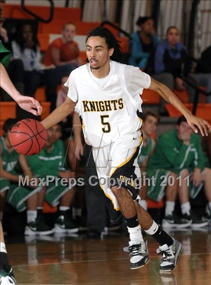 Thumbnail 3 in St. Mary's vs. Rio Linda (Hoops 4 the Human Fund) photogallery.