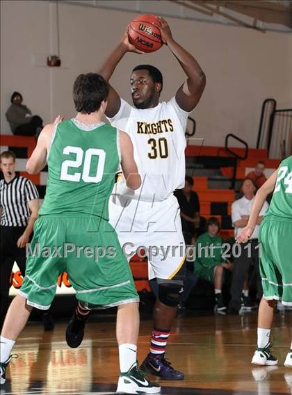 Thumbnail 1 in St. Mary's vs. Rio Linda (Hoops 4 the Human Fund) photogallery.
