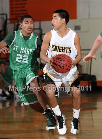 Thumbnail 1 in St. Mary's vs. Rio Linda (Hoops 4 the Human Fund) photogallery.
