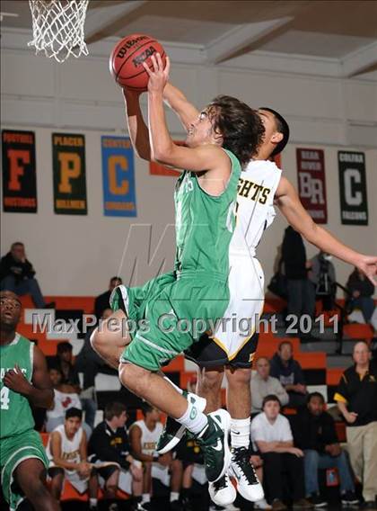 Thumbnail 3 in St. Mary's vs. Rio Linda (Hoops 4 the Human Fund) photogallery.