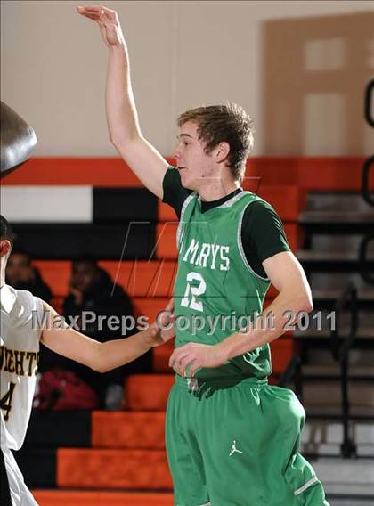 Thumbnail 2 in St. Mary's vs. Rio Linda (Hoops 4 the Human Fund) photogallery.