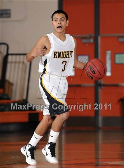 Thumbnail 1 in St. Mary's vs. Rio Linda (Hoops 4 the Human Fund) photogallery.