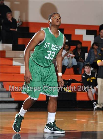 Thumbnail 3 in St. Mary's vs. Rio Linda (Hoops 4 the Human Fund) photogallery.