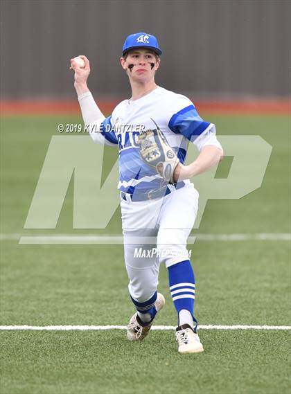 Thumbnail 1 in Grace Community vs St. Michael's (Texas Private School Classic) photogallery.