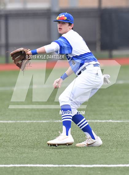 Thumbnail 2 in Grace Community vs St. Michael's (Texas Private School Classic) photogallery.