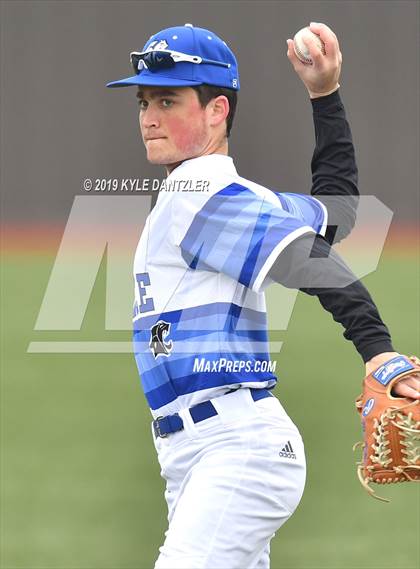 Thumbnail 2 in Grace Community vs St. Michael's (Texas Private School Classic) photogallery.