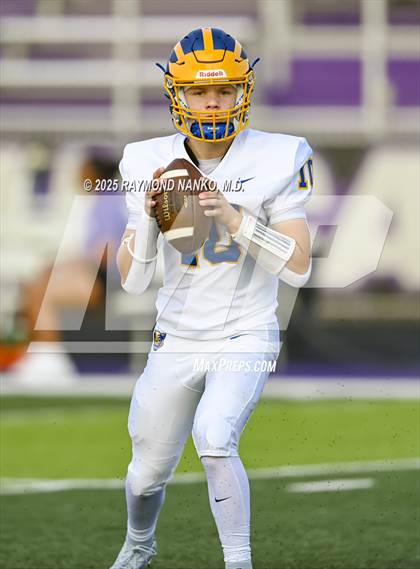 Thumbnail 2 in Greenfield-Central @ Muncie Central (Scrimmage) photogallery.