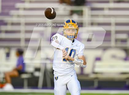Thumbnail 3 in Greenfield-Central @ Muncie Central (Scrimmage) photogallery.