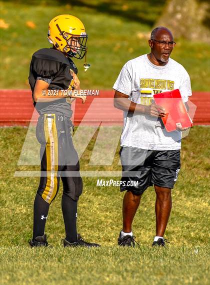 Thumbnail 3 in Shawnee Mission North @ Shawnee Mission West photogallery.
