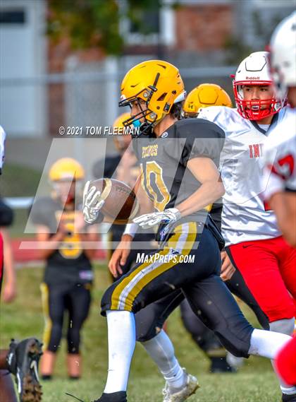 Thumbnail 2 in Shawnee Mission North @ Shawnee Mission West photogallery.