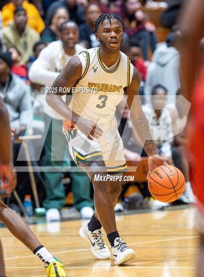 Thumbnail 1 in Wyandanch vs Amityville (NYSPHSAA Section XI Class AA Semifinals) photogallery.