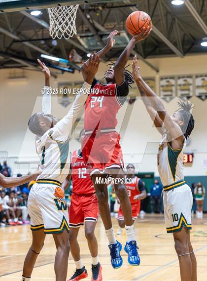 Thumbnail 3 in Wyandanch vs Amityville (NYSPHSAA Section XI Class AA Semifinals) photogallery.