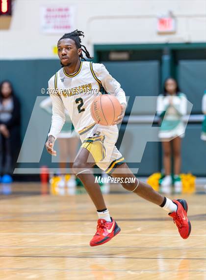 Thumbnail 1 in Wyandanch vs Amityville (NYSPHSAA Section XI Class AA Semifinals) photogallery.