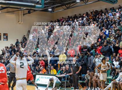 Thumbnail 2 in Wyandanch vs Amityville (NYSPHSAA Section XI Class AA Semifinals) photogallery.
