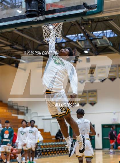 Thumbnail 1 in Wyandanch vs Amityville (NYSPHSAA Section XI Class AA Semifinals) photogallery.