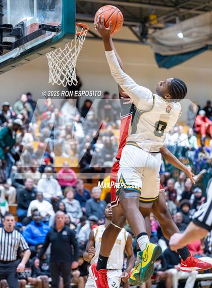 Thumbnail 2 in Wyandanch vs Amityville (NYSPHSAA Section XI Class AA Semifinals) photogallery.