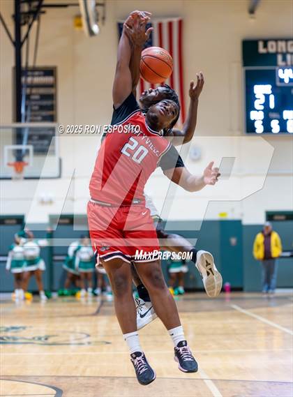 Thumbnail 1 in Wyandanch vs Amityville (NYSPHSAA Section XI Class AA Semifinals) photogallery.