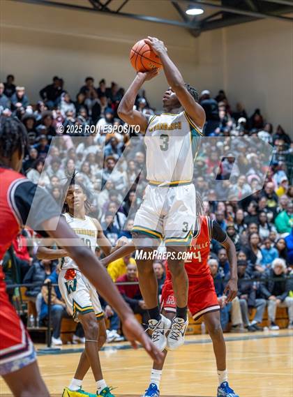 Thumbnail 2 in Wyandanch vs Amityville (NYSPHSAA Section XI Class AA Semifinals) photogallery.