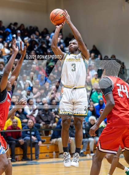 Thumbnail 3 in Wyandanch vs Amityville (NYSPHSAA Section XI Class AA Semifinals) photogallery.
