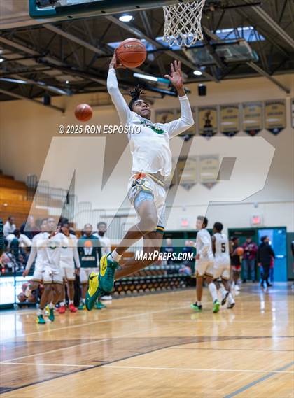 Thumbnail 1 in Wyandanch vs Amityville (NYSPHSAA Section XI Class AA Semifinals) photogallery.