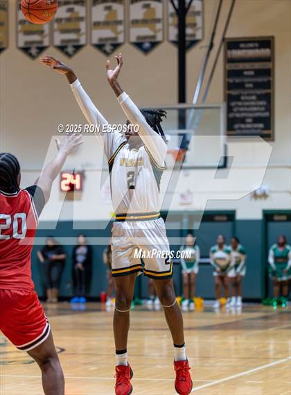 Thumbnail 3 in Wyandanch vs Amityville (NYSPHSAA Section XI Class AA Semifinals) photogallery.