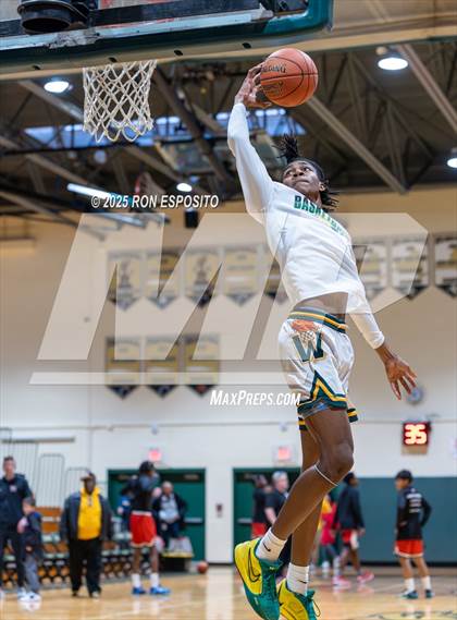 Thumbnail 2 in Wyandanch vs Amityville (NYSPHSAA Section XI Class AA Semifinals) photogallery.