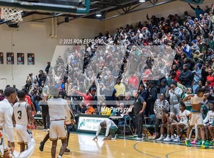 Thumbnail 3 in Wyandanch vs Amityville (NYSPHSAA Section XI Class AA Semifinals) photogallery.
