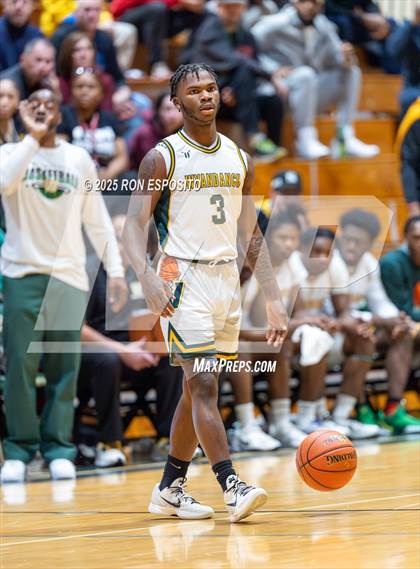 Thumbnail 1 in Wyandanch vs Amityville (NYSPHSAA Section XI Class AA Semifinals) photogallery.