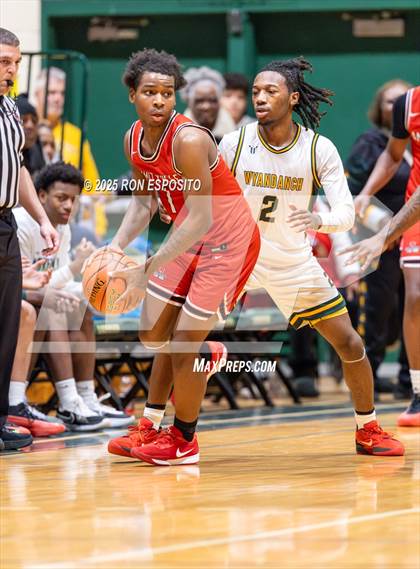 Thumbnail 2 in Wyandanch vs Amityville (NYSPHSAA Section XI Class AA Semifinals) photogallery.