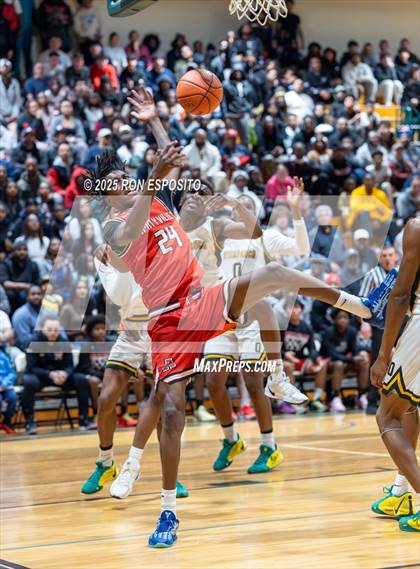 Thumbnail 2 in Wyandanch vs Amityville (NYSPHSAA Section XI Class AA Semifinals) photogallery.