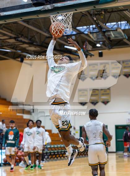 Thumbnail 1 in Wyandanch vs Amityville (NYSPHSAA Section XI Class AA Semifinals) photogallery.