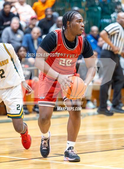 Thumbnail 1 in Wyandanch vs Amityville (NYSPHSAA Section XI Class AA Semifinals) photogallery.