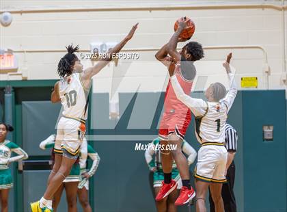 Thumbnail 1 in Wyandanch vs Amityville (NYSPHSAA Section XI Class AA Semifinals) photogallery.