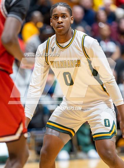 Thumbnail 1 in Wyandanch vs Amityville (NYSPHSAA Section XI Class AA Semifinals) photogallery.