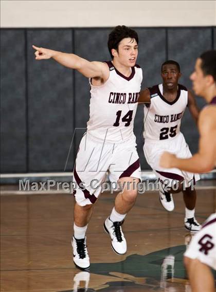 Thumbnail 2 in Warren vs Cinco Ranch (McDonald's Texas Invitational) photogallery.