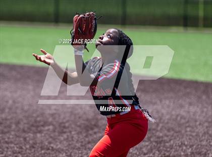 Thumbnail 1 in Kirbyville vs. East Bernard (UIL Region 3A D2 Area Playoff Game 1) photogallery.
