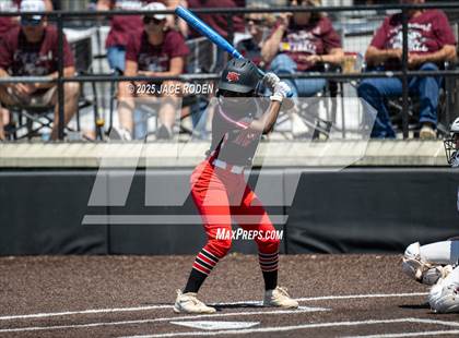 Thumbnail 2 in Kirbyville vs. East Bernard (UIL Region 3A D2 Area Playoff Game 1) photogallery.