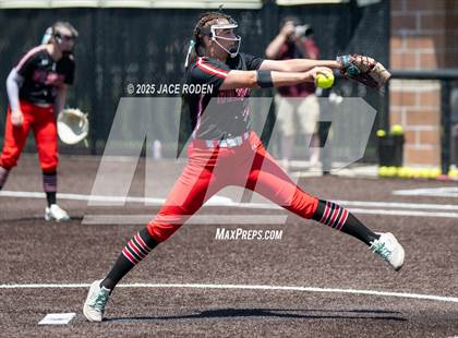 Thumbnail 1 in Kirbyville vs. East Bernard (UIL Region 3A D2 Area Playoff Game 1) photogallery.