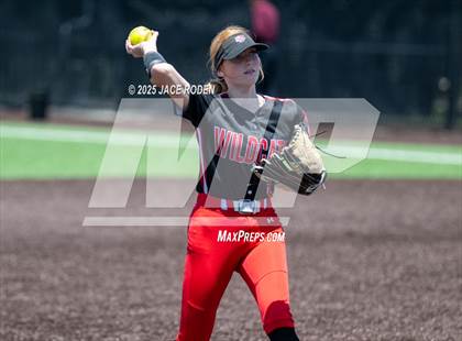 Thumbnail 2 in Kirbyville vs. East Bernard (UIL Region 3A D2 Area Playoff Game 1) photogallery.