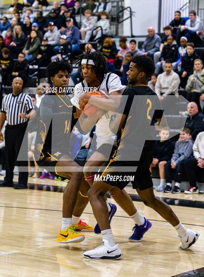 Thumbnail 1 in Bishop McNamara @ Paul VI photogallery.