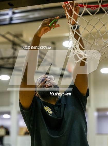 Thumbnail 3 in Bishop McNamara @ Paul VI photogallery.
