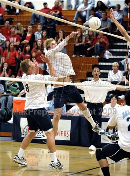 Thumbnail 1 in Salesian vs. St. Margaret's (CIF SS D5 Final) photogallery.