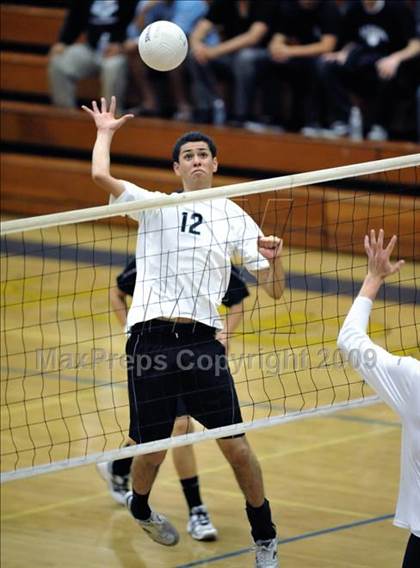 Thumbnail 2 in Salesian vs. St. Margaret's (CIF SS D5 Final) photogallery.