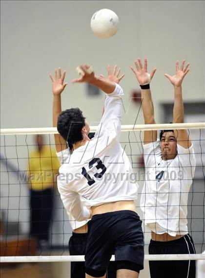 Thumbnail 1 in Salesian vs. St. Margaret's (CIF SS D5 Final) photogallery.