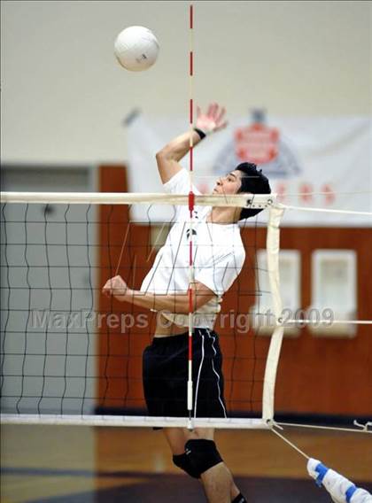 Thumbnail 3 in Salesian vs. St. Margaret's (CIF SS D5 Final) photogallery.
