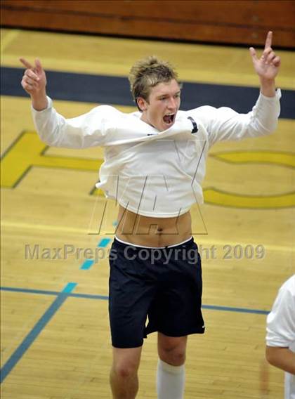 Thumbnail 2 in Salesian vs. St. Margaret's (CIF SS D5 Final) photogallery.