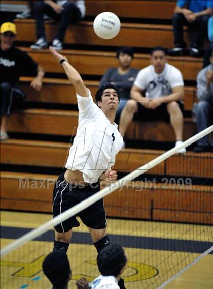 Thumbnail 2 in Salesian vs. St. Margaret's (CIF SS D5 Final) photogallery.
