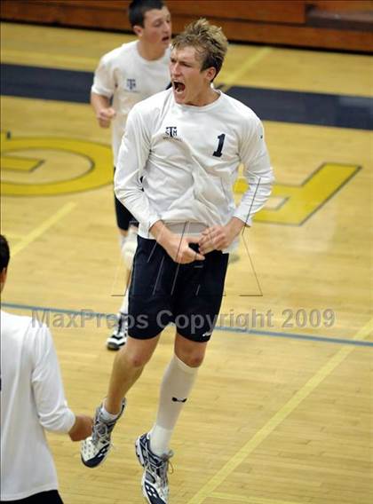 Thumbnail 1 in Salesian vs. St. Margaret's (CIF SS D5 Final) photogallery.