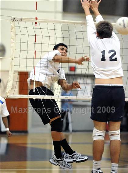 Thumbnail 1 in Salesian vs. St. Margaret's (CIF SS D5 Final) photogallery.